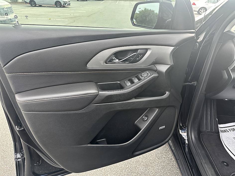 Used 2020 Chevrolet Traverse RS FWD image 21