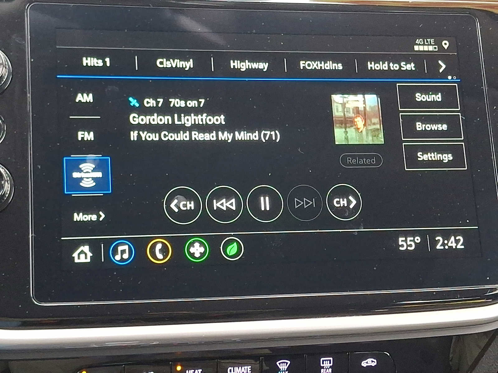 Used 2023 Chevrolet Bolt EUV LT FWD image 18