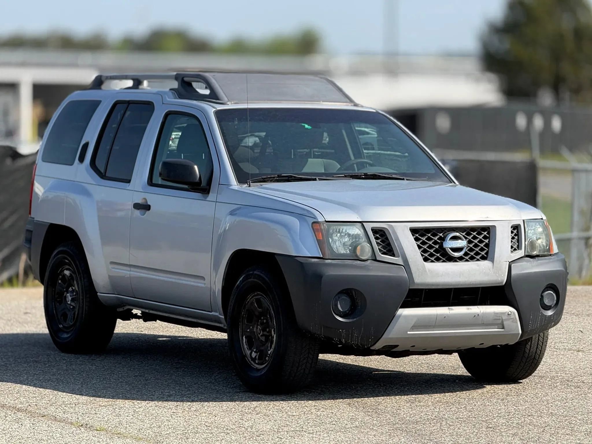Used 2010 Nissan Xterra X image 1