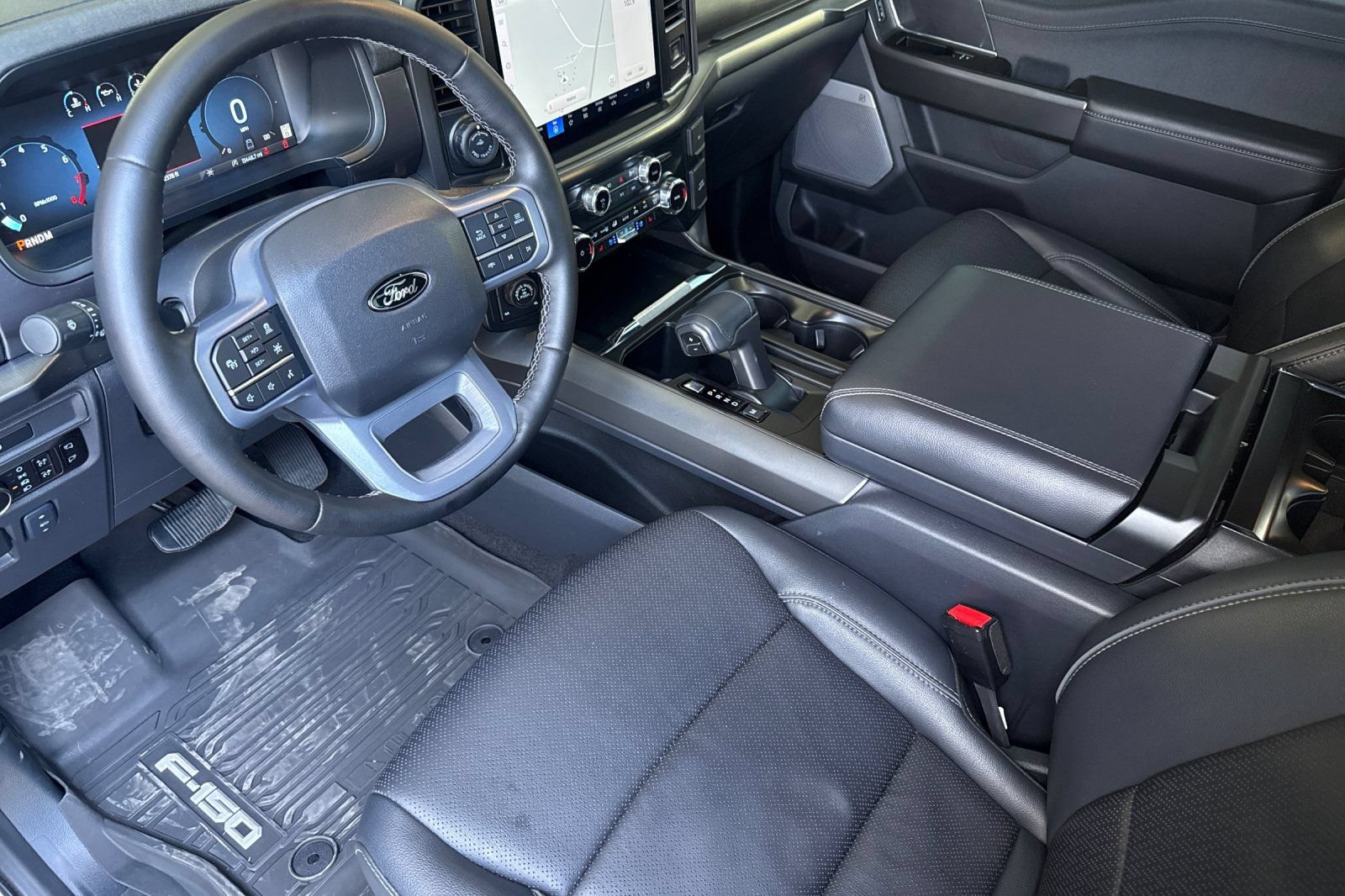 Used 2025 Ford F150 Lariat w/ Equipment Group 501A Mid AWD/4WD image 9