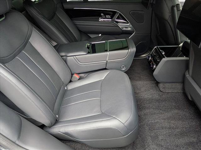 Certified 2023 Land Rover Range Rover Long Wheelbase Autobiography AWD/4WD image 21