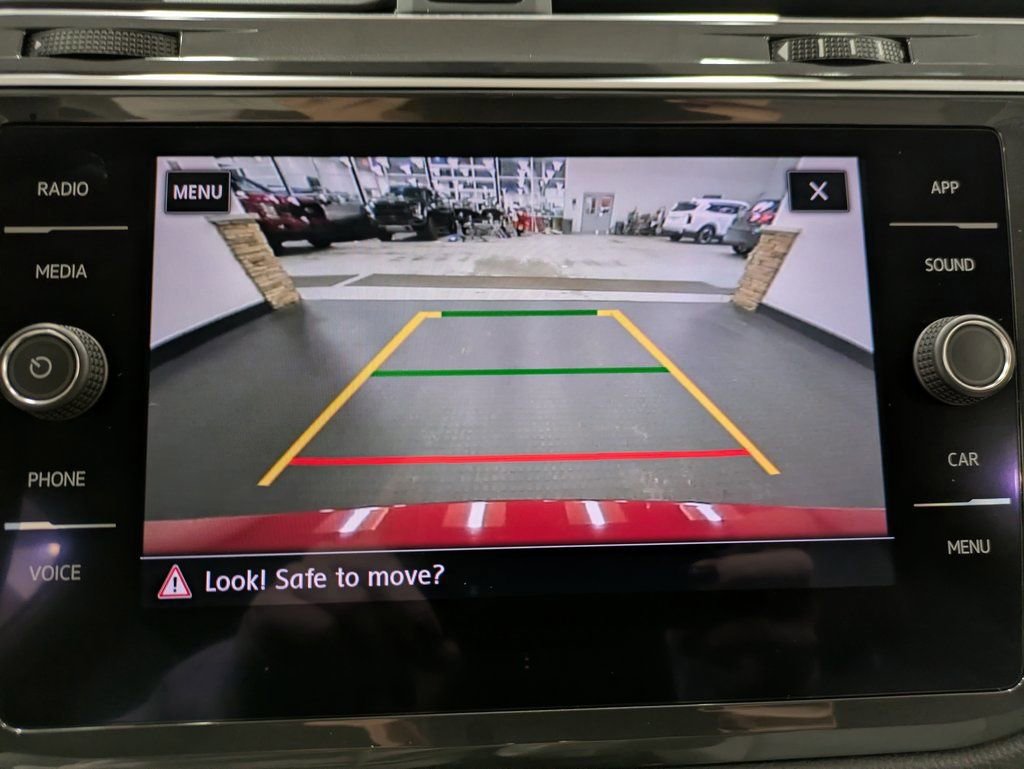 Used 2019 Volkswagen Tiguan SE image 13