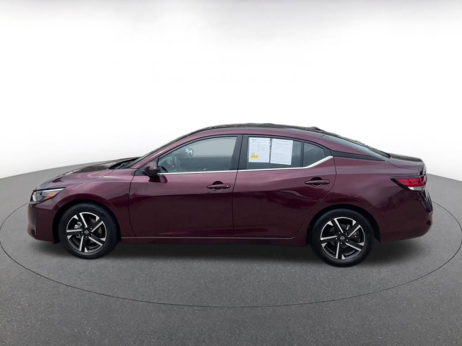 Used 2025 Nissan Sentra SV image 9