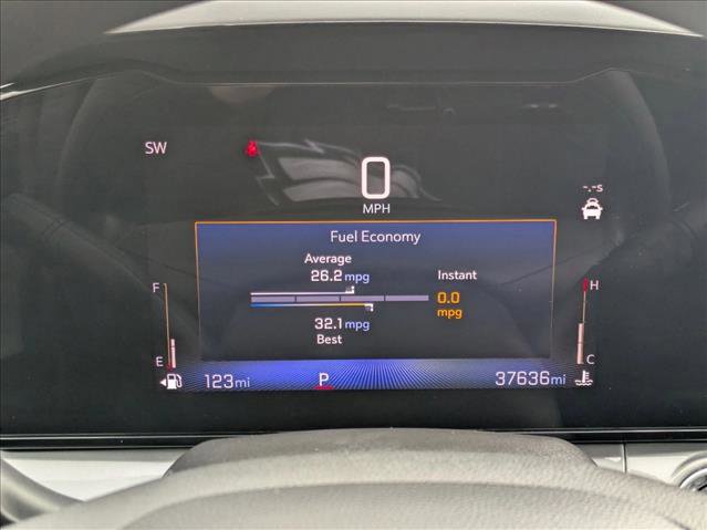 Used 2025 Chevrolet Trax LT image 10