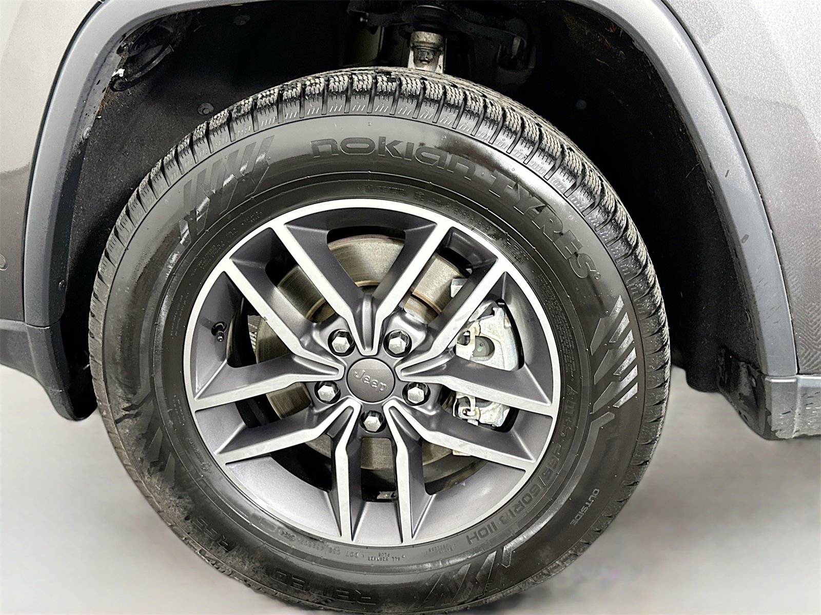 Used 2021 Jeep Grand Cherokee Limited w/ Trailer Tow Group IV image 32