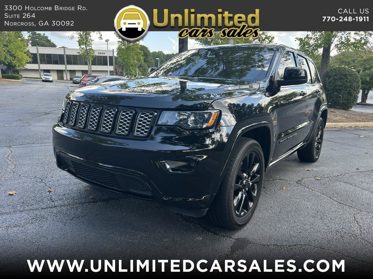 Used 2021 Jeep Grand Cherokee Laredo X AWD/4WD image 1