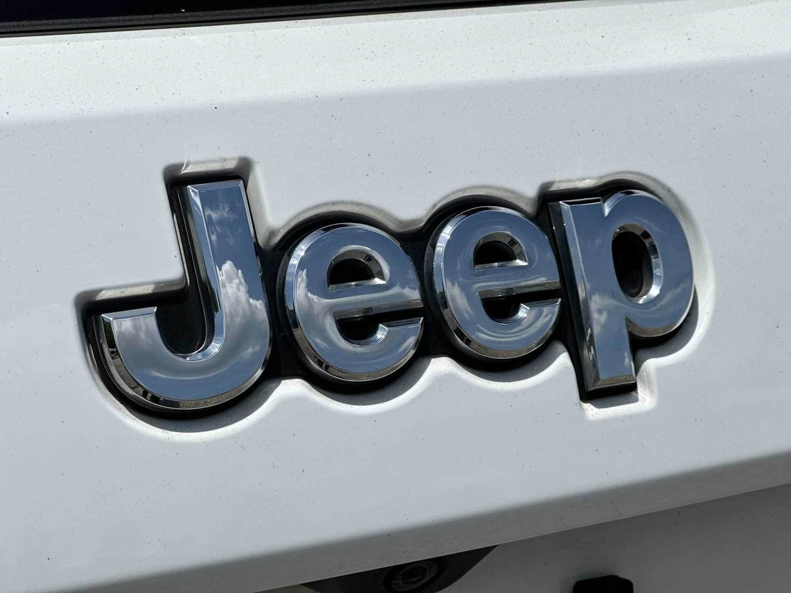 Used 2022 Jeep Grand Cherokee Laredo E w/ Security & Convenience Group AWD/4WD image 12
