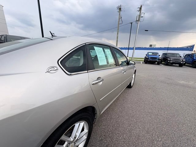 Used 2008 Chevrolet Impala LTZ FWD image 11