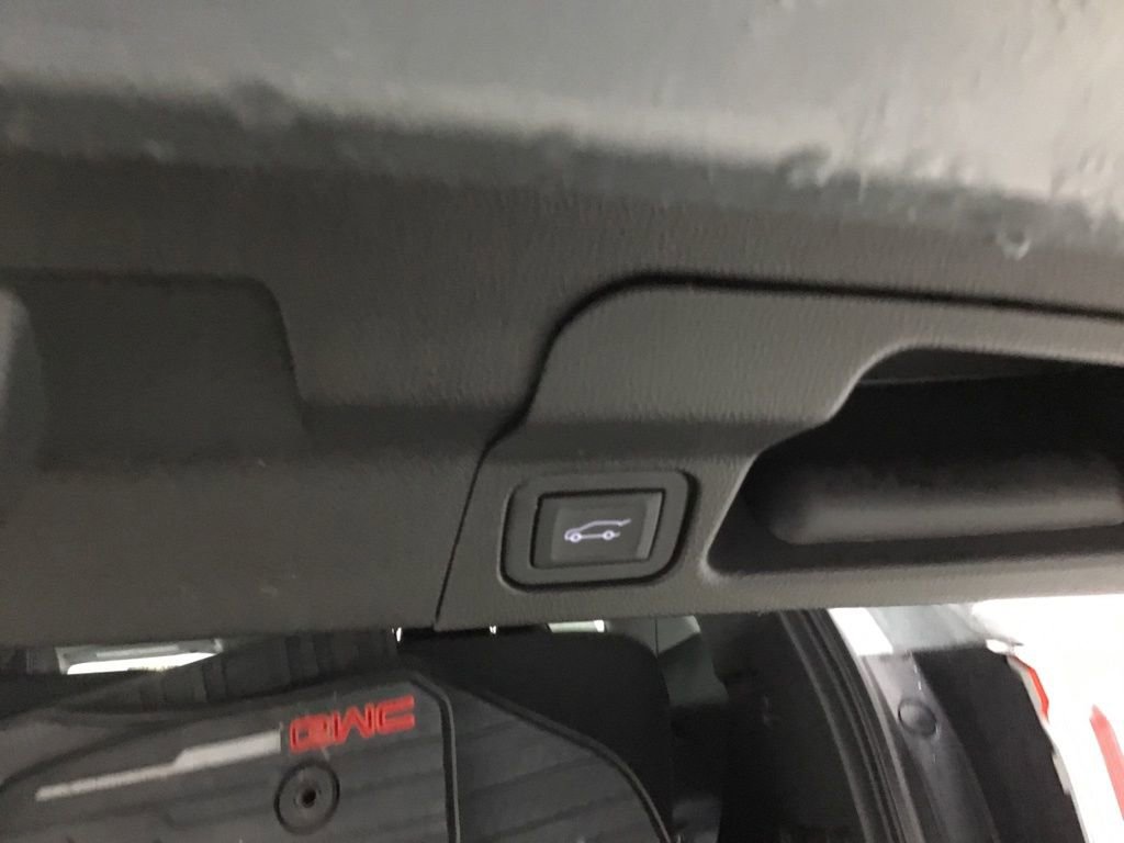 Used 2023 GMC Acadia SLE w/ Driver Convenience Package image 19