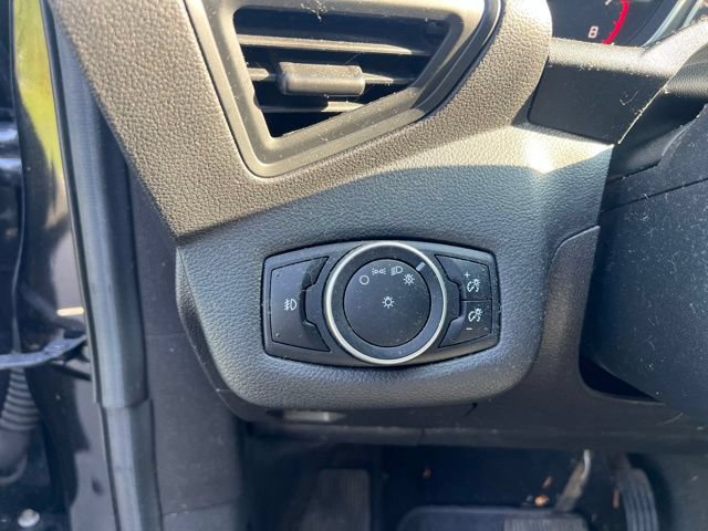 Used 2015 Ford Escape SE FWD image 19