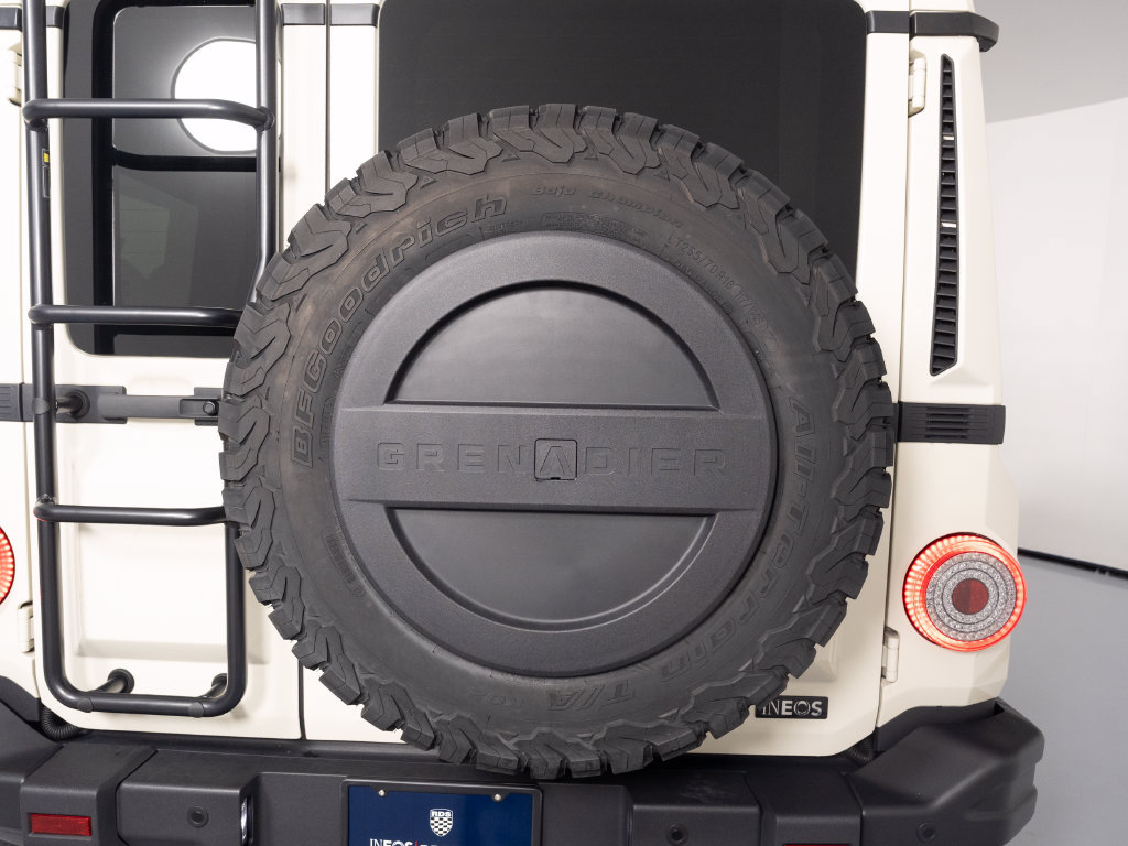Used 2025 INEOS Grenadier Station Wagon AWD/4WD image 41
