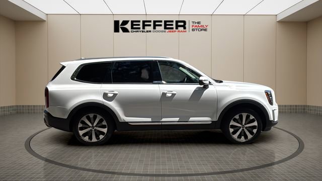 Used 2021 Kia Telluride EX w/ EX Premium Package FWD image 7