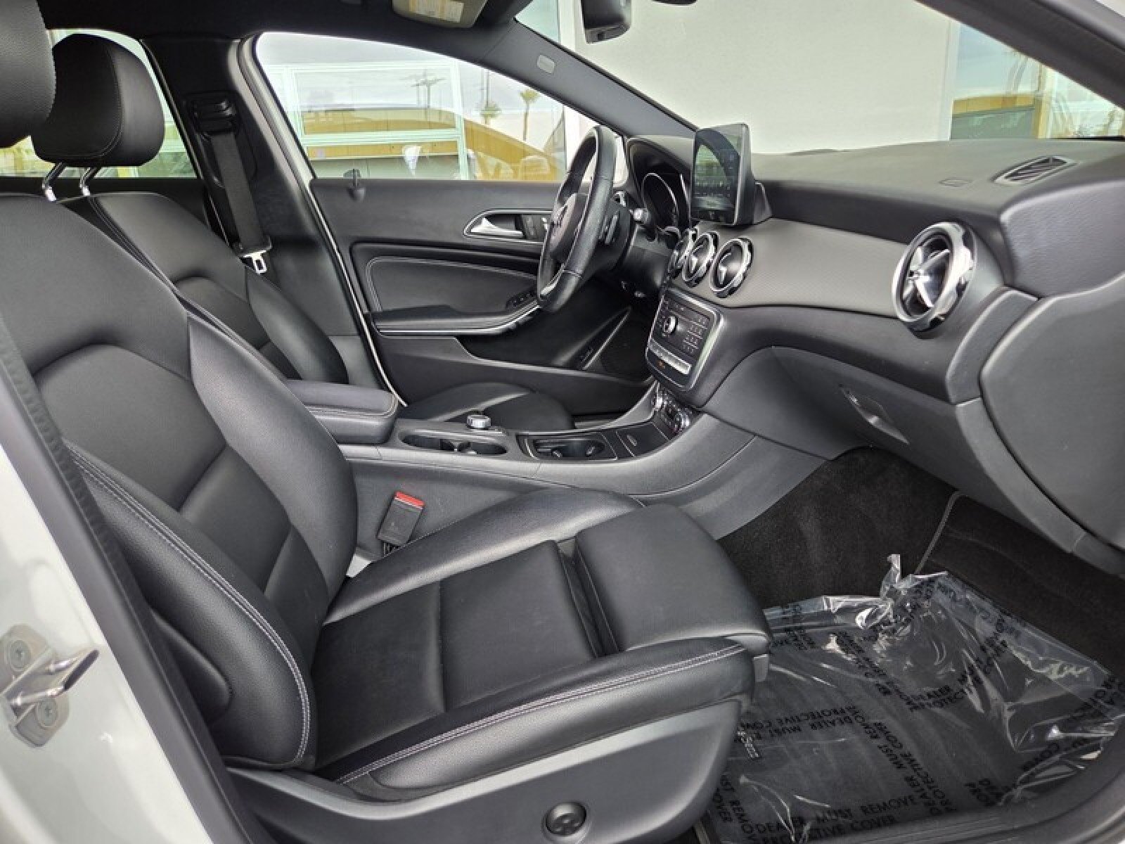 Used 2020 Mercedes-Benz GLA 250 4MATIC image 19
