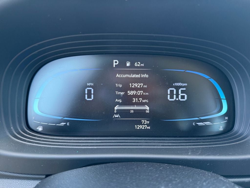Used 2023 Hyundai Venue Limited FWD image 14