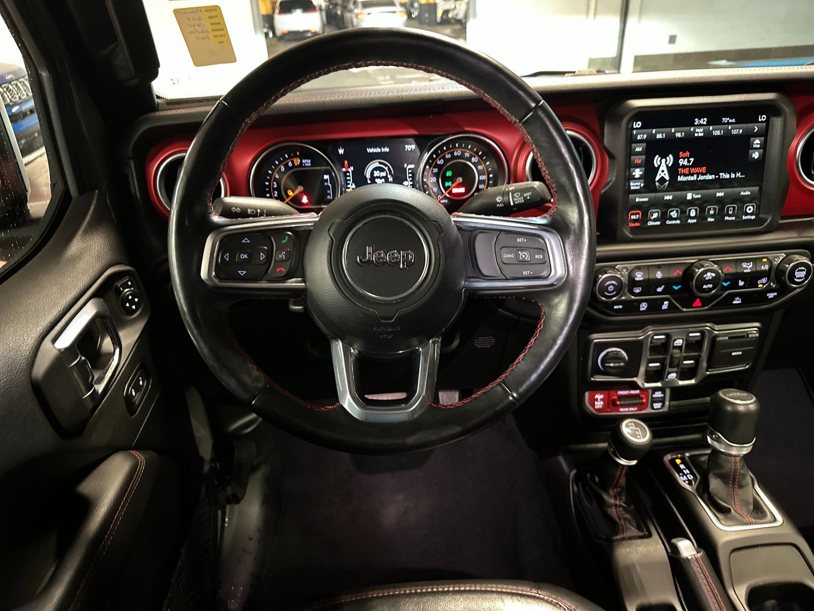 Certified 2023 Jeep Gladiator Rubicon w/ LED Lighting Group AWD/4WD image 13