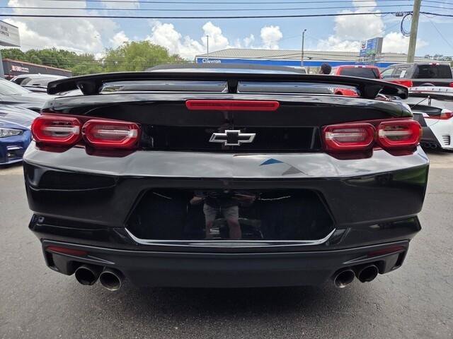 Used 2020 Chevrolet Camaro LT RWD image 16