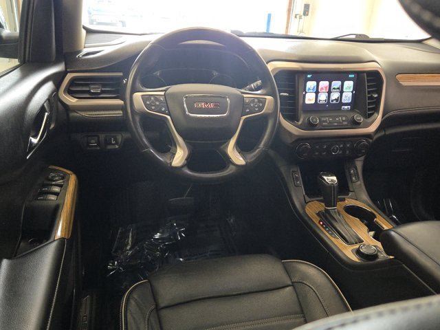 Used 2017 GMC Acadia Denali w/ Technology Package FWD image 20