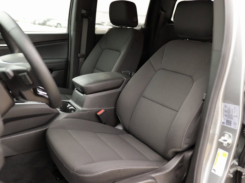 Used 2024 Chevrolet Colorado LT w/ LT Convenience Package II image 24