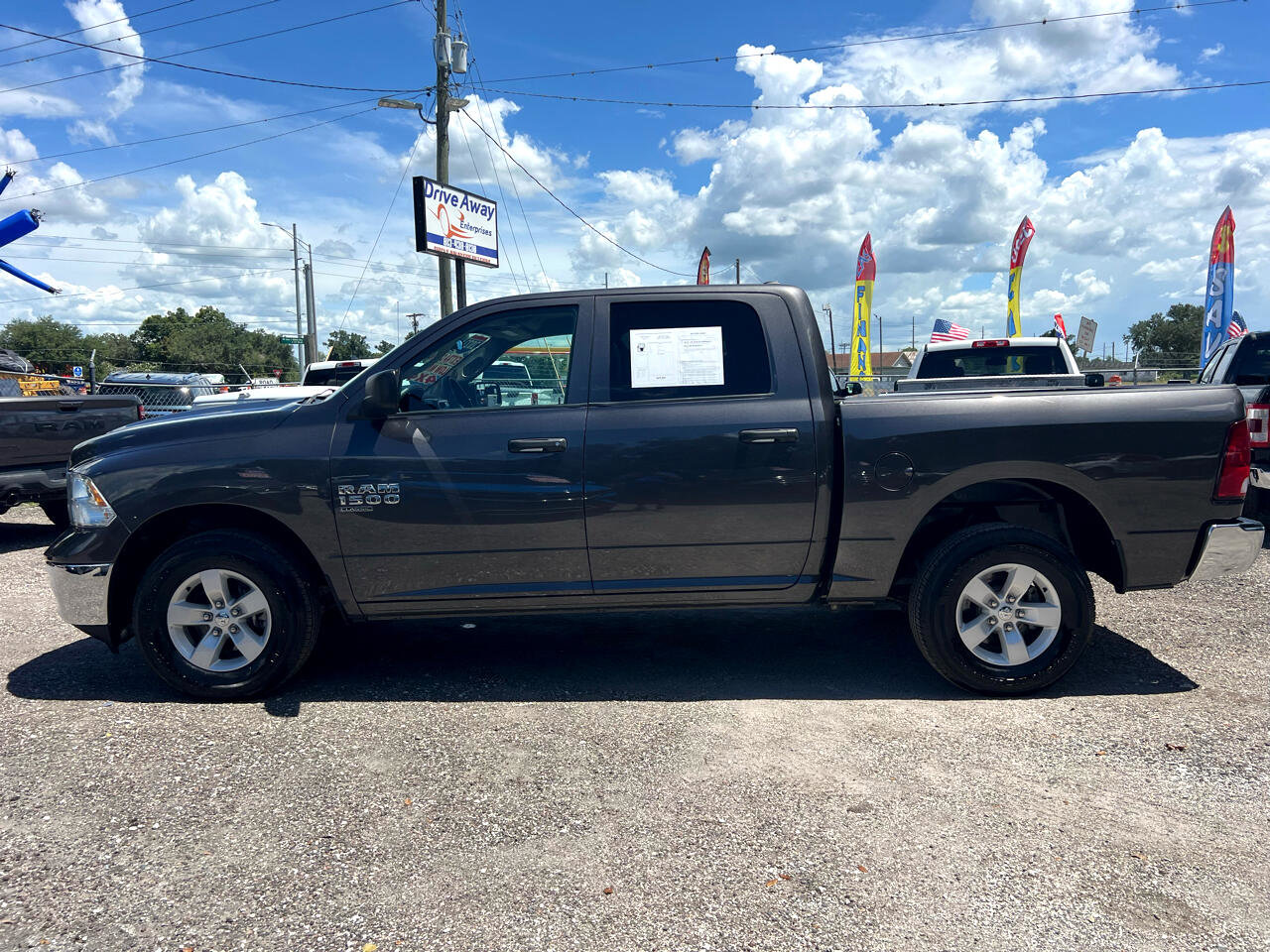 Used 2022 RAM 1500 Classic SLT image 6