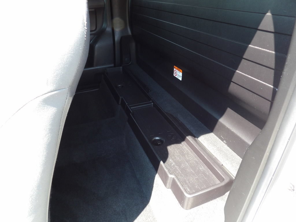 Used 2023 Toyota Tacoma SR RWD image 27