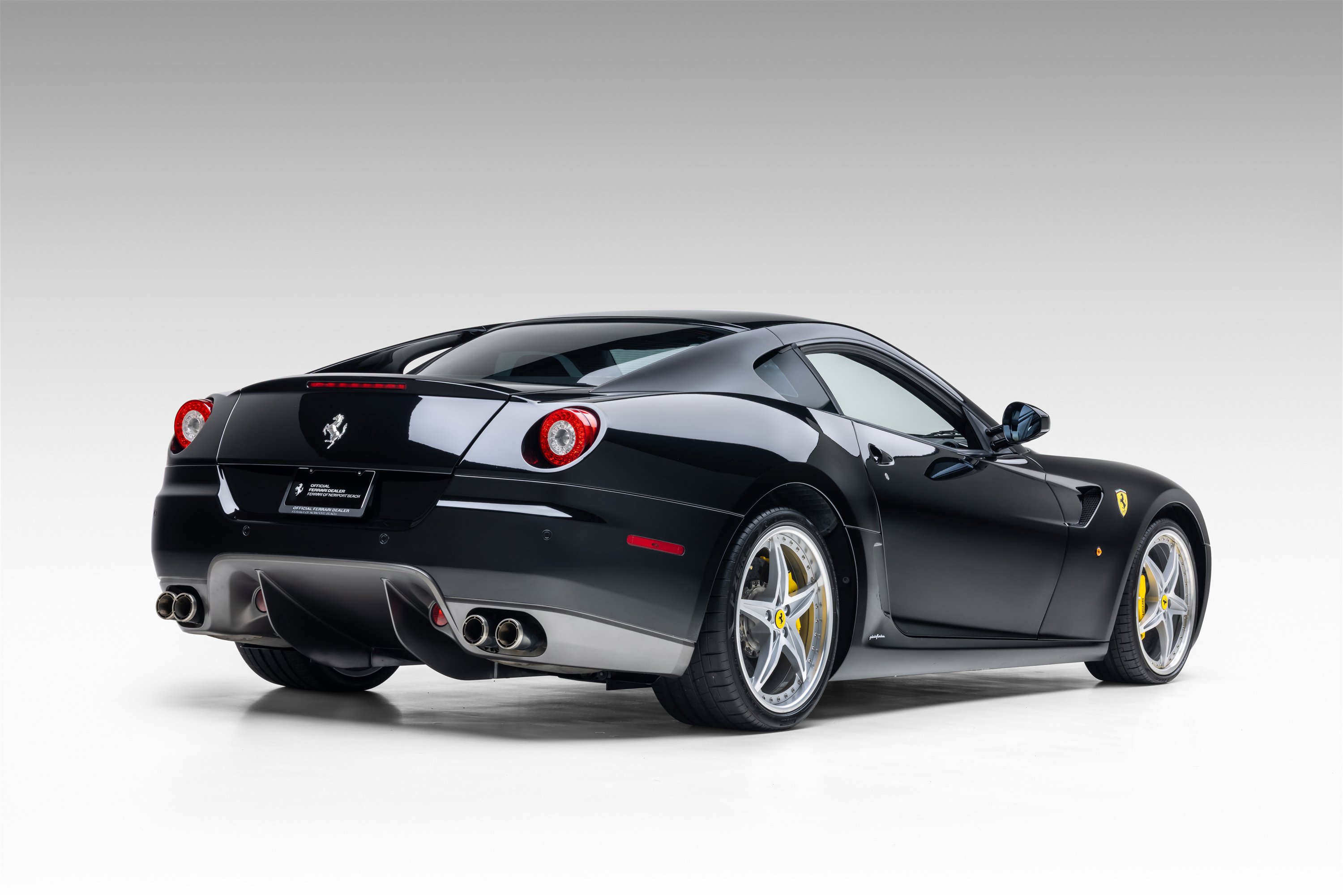 Used 2007 Ferrari 599 GTB Fiorano RWD image 13