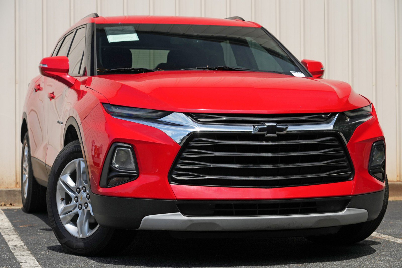 Used 2020 Chevrolet Blazer LT FWD image 2