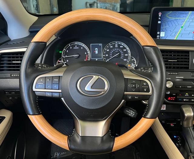 Used 2022 Lexus RX 350L FWD w/ Premium Package image 41