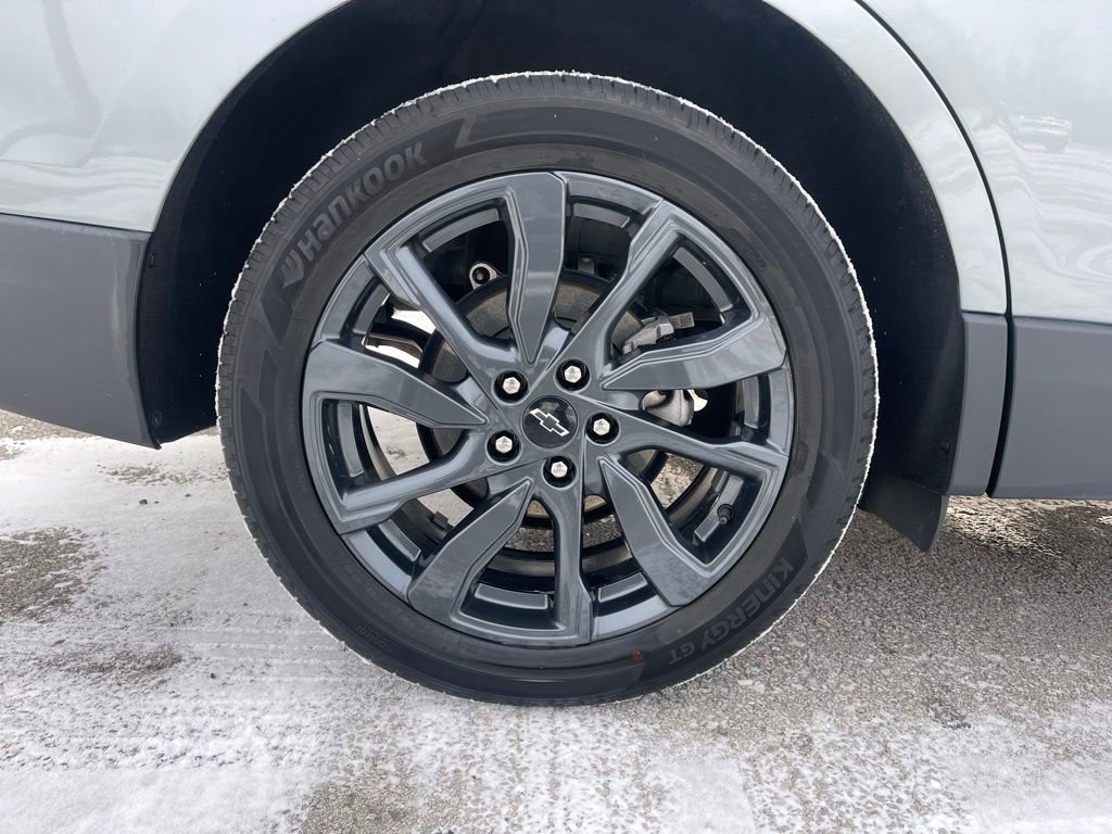 Used 2023 Chevrolet Equinox RS image 11