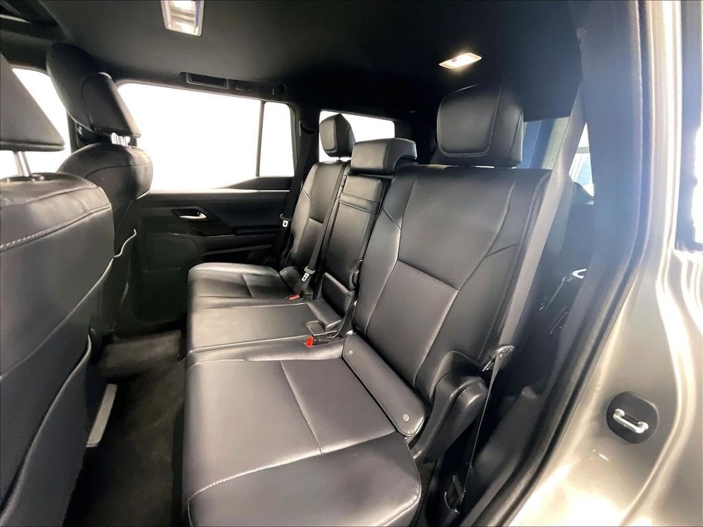 Used 2024 Lexus GX 550 w/ Accessory Package (2T) AWD/4WD image 15