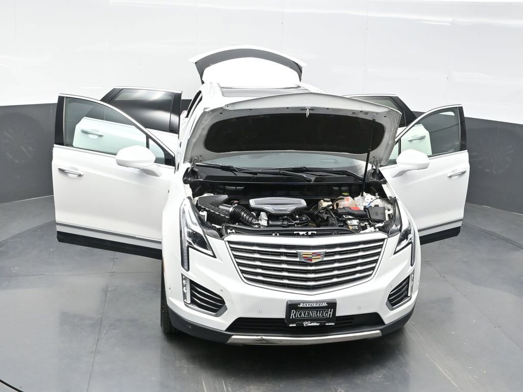 Used 2017 Cadillac XT5 Platinum w/ Driver Assist Package image 35