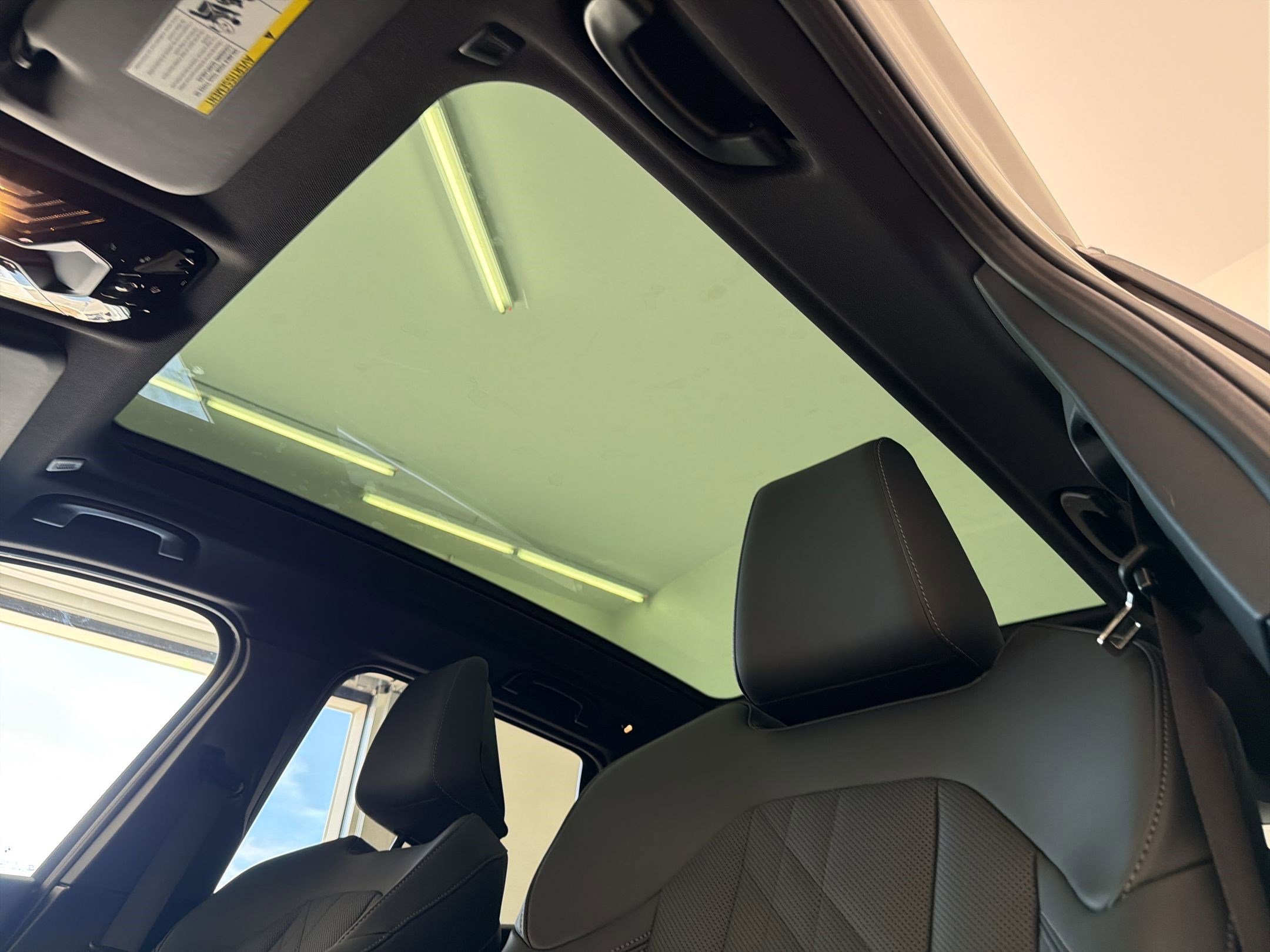 Used 2025 BMW X3 xDrive30i w/ Premium Package image 16