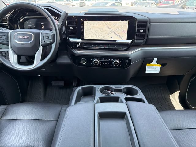 Used 2024 GMC Sierra 1500 SLT AWD/4WD image 9