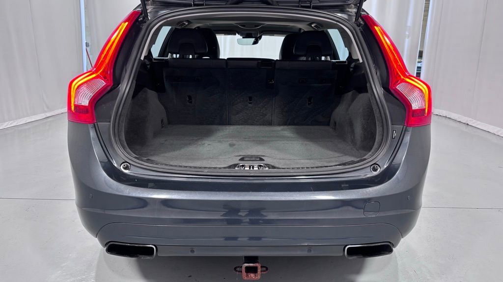 Used 2015 Volvo V60 T5 Premier image 28