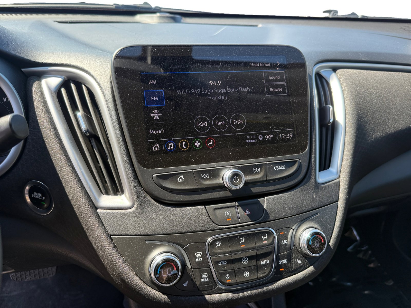 Used 2022 Chevrolet Malibu LT image 12