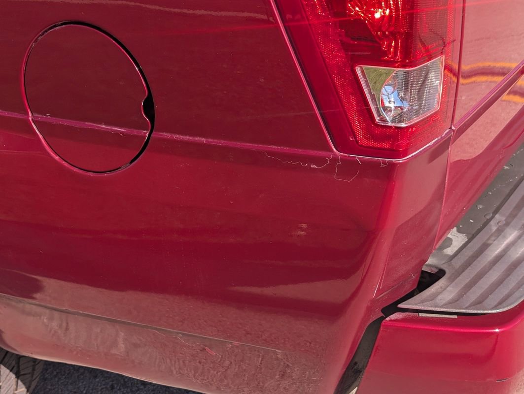 Used 2005 Cadillac Escalade EXT image 34