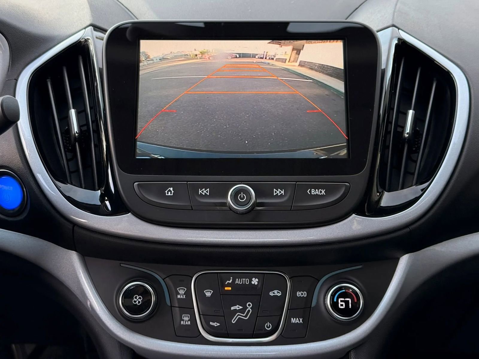 Used 2017 Chevrolet Volt LT FWD image 15