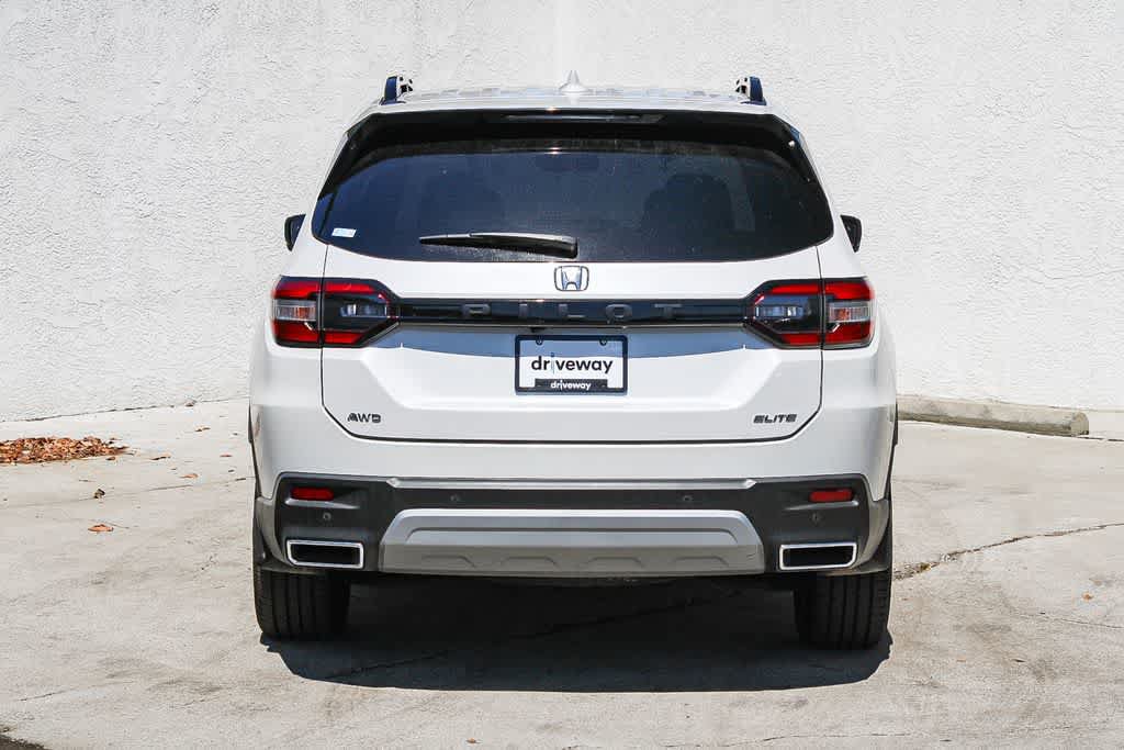 Used 2023 Honda Pilot Elite image 5