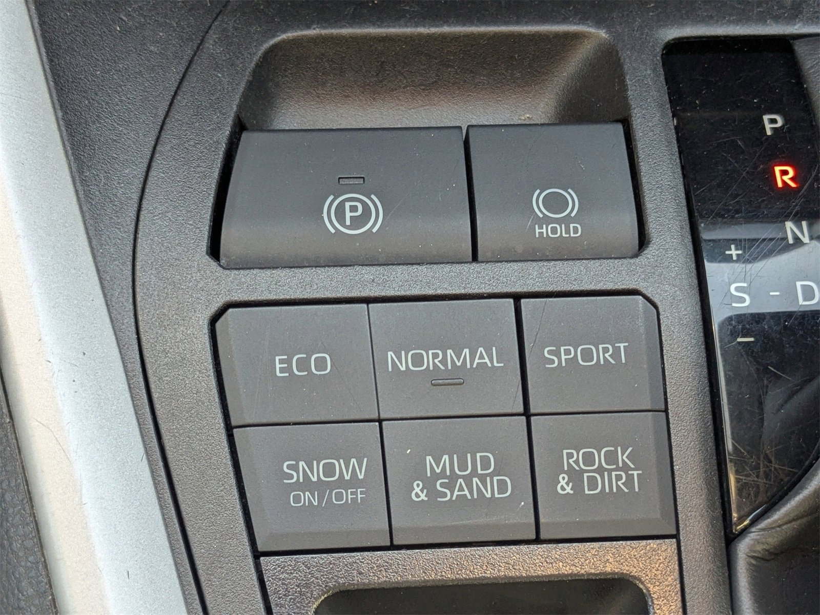 Used 2023 Toyota RAV4 XLE image 25