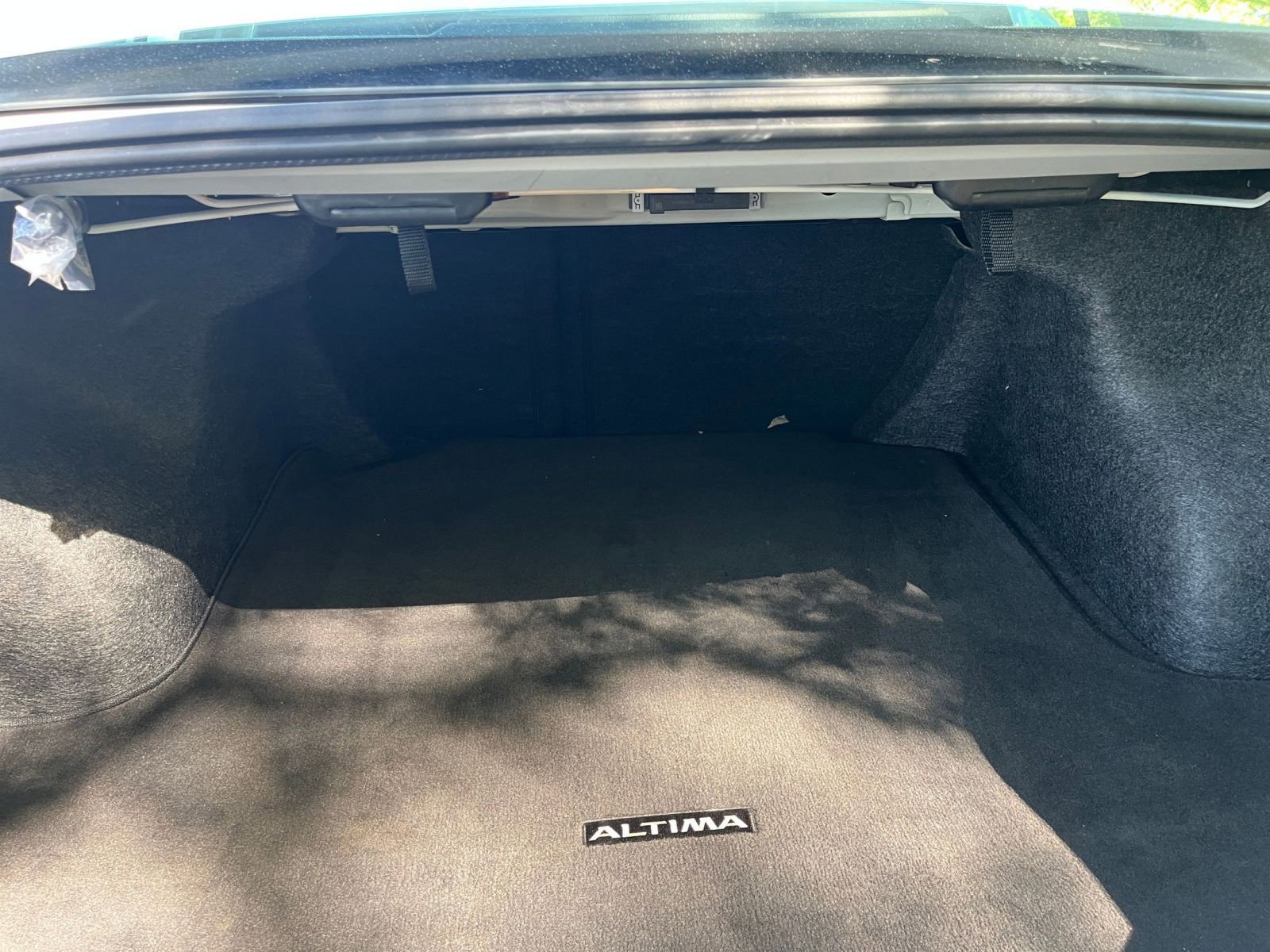 Used 2025 Nissan Altima 2.5 SV image 30