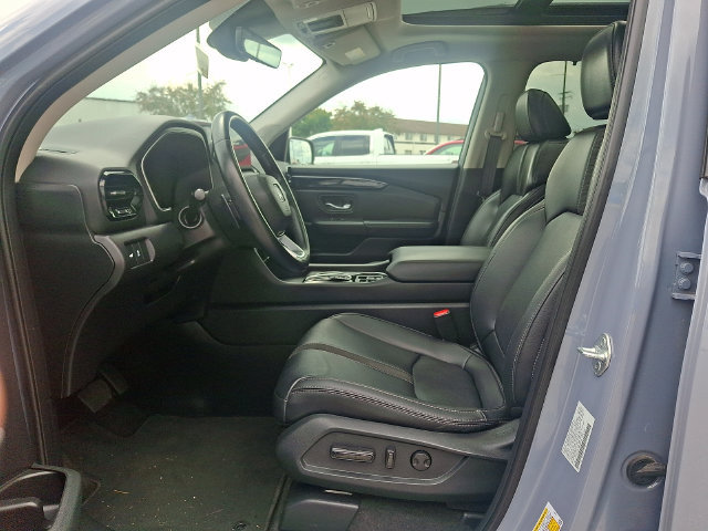 Used 2023 Honda Pilot Touring image 15