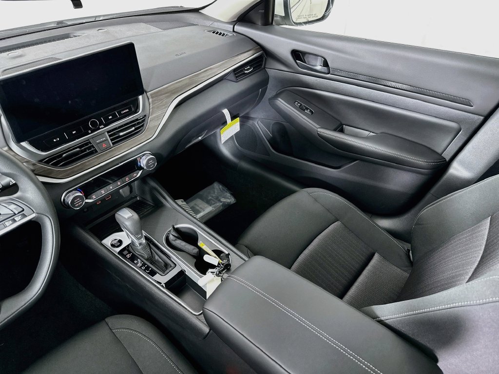 New 2026 Nissan Altima 2.5 SV w/ SV Special Edition Package FWD image 30