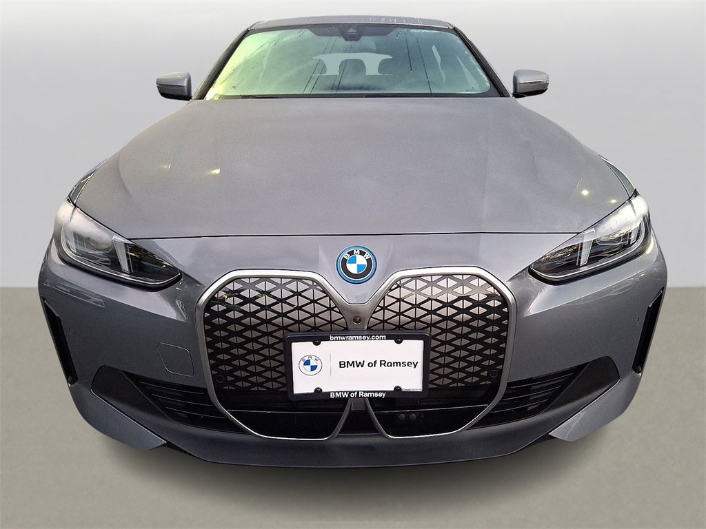 Used 2025 BMW i4 xDrive40i w/ Premium Package image 2