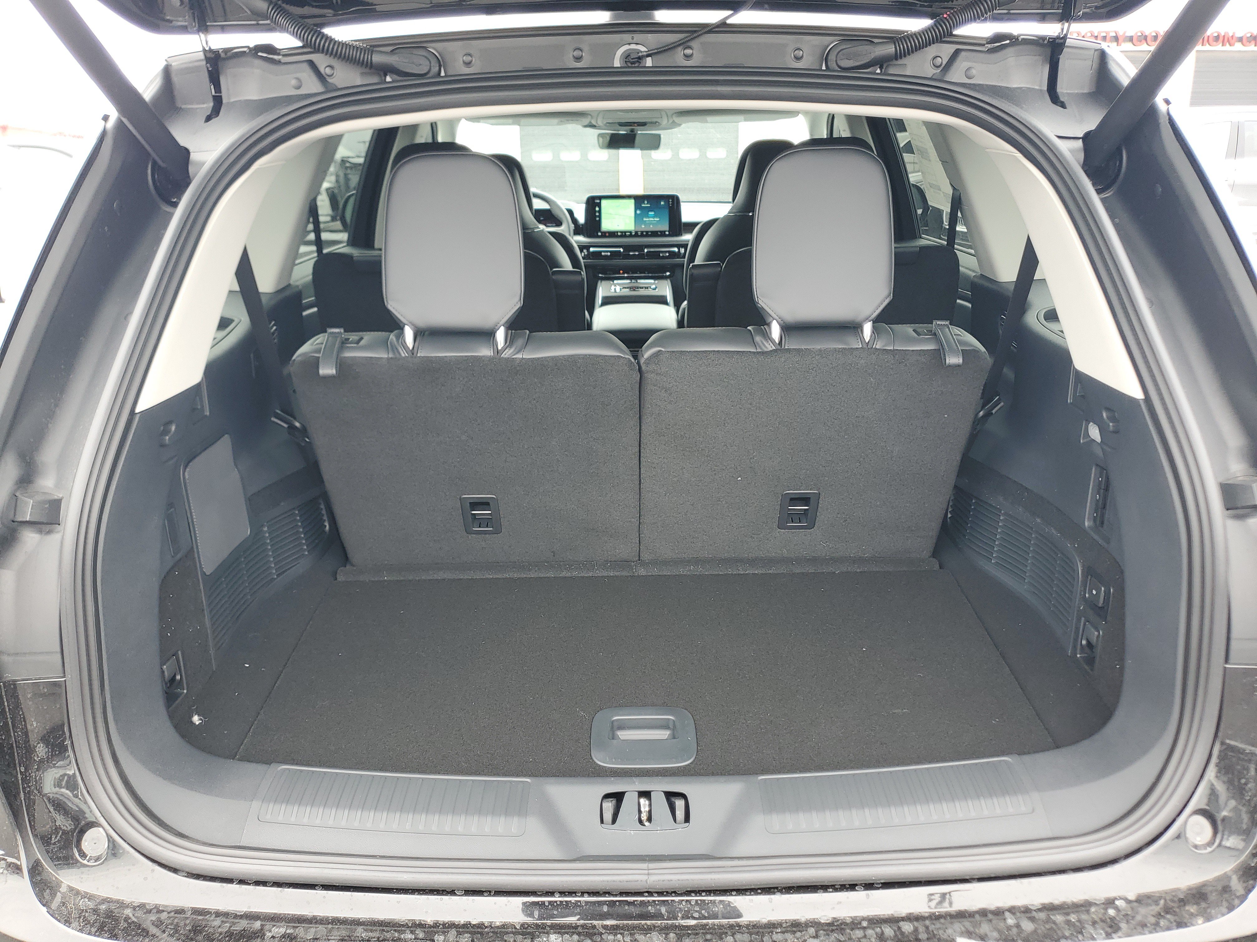 New 2026 Lincoln Aviator Reserve AWD/4WD image 28