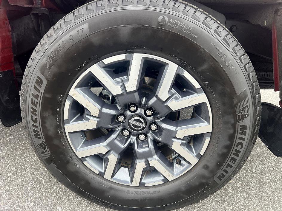 Certified 2024 Nissan Frontier SL w/ Technology Package image 10