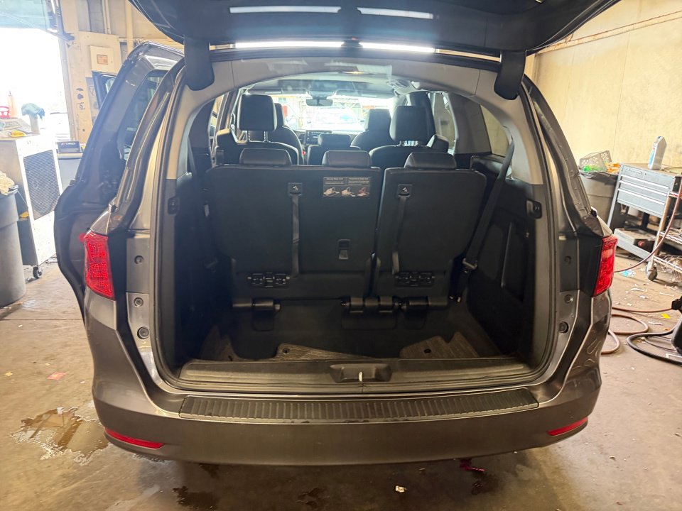 Used 2023 Honda Odyssey EX-L image 18