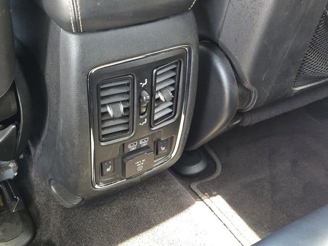 Used 2015 Jeep Grand Cherokee Limited RWD image 14