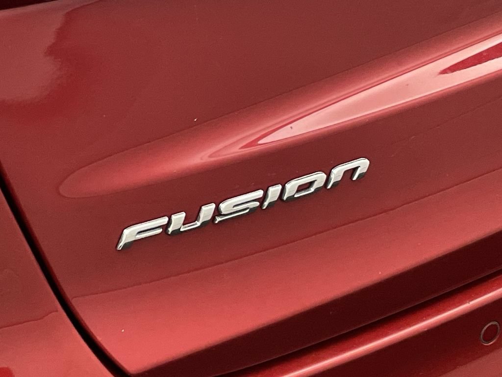 Used 2020 Ford Fusion SE FWD image 23