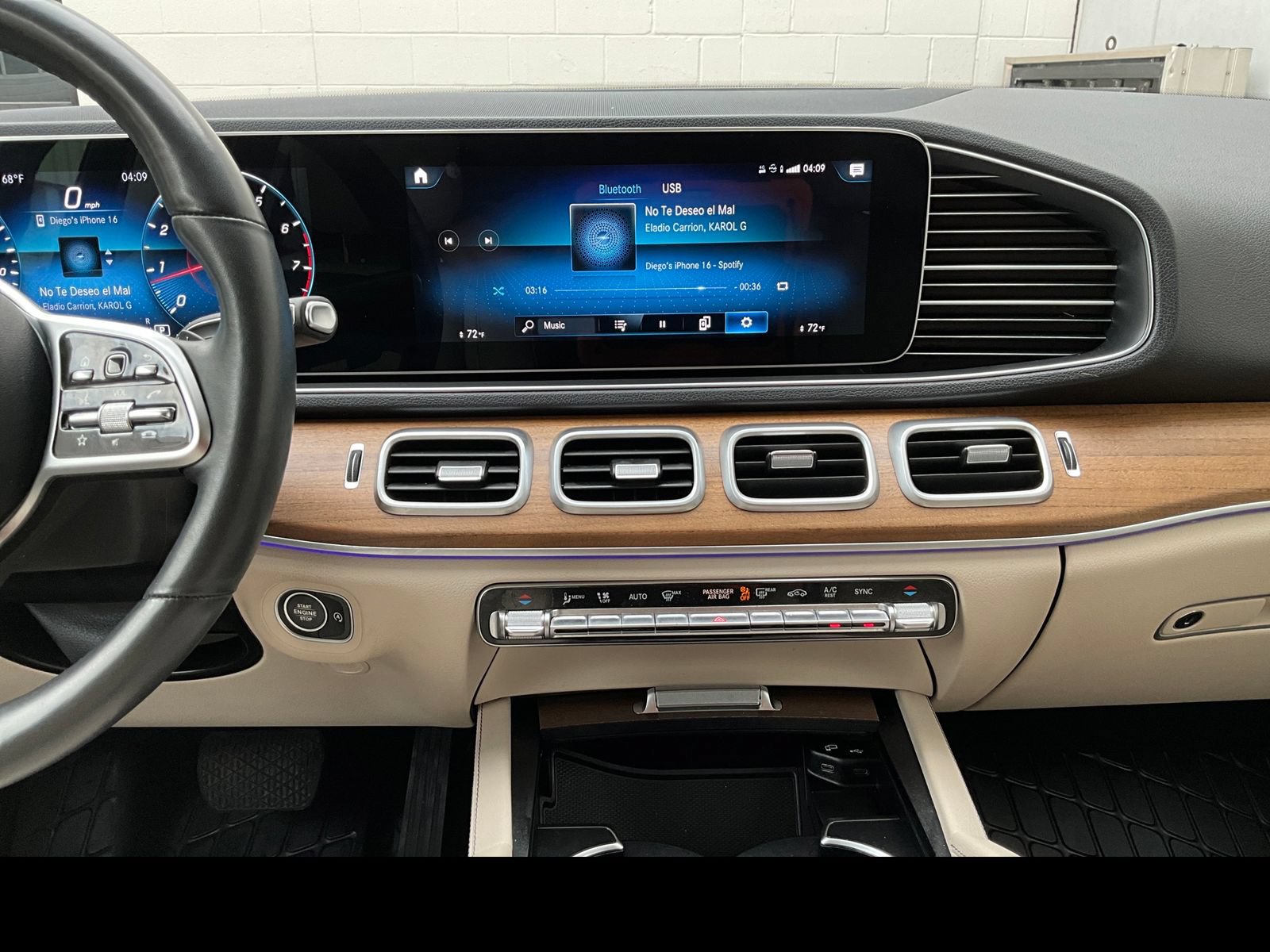 Used 2022 Mercedes-Benz GLE 350 4MATIC image 4