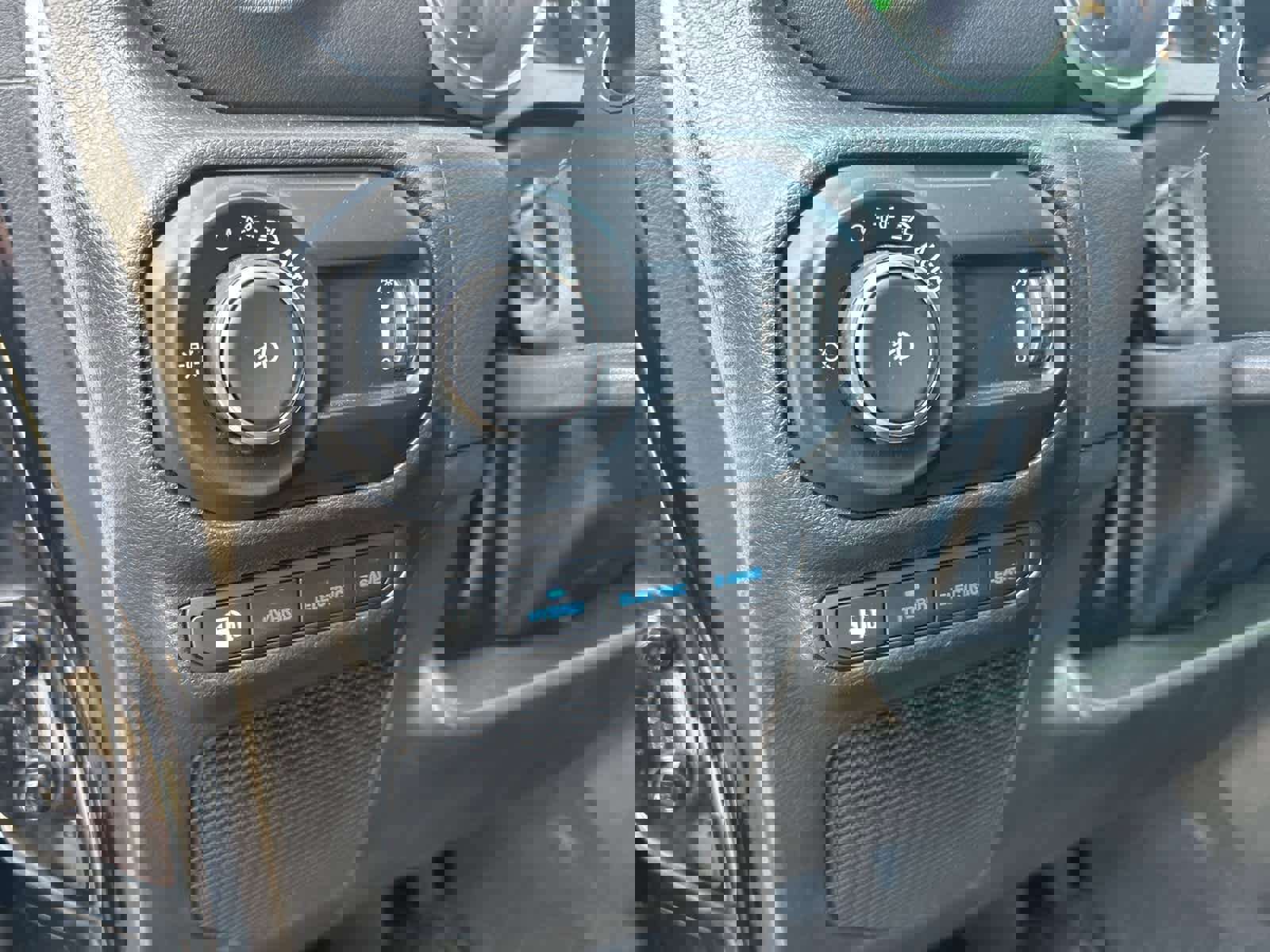 Used 2023 Jeep Wrangler Sahara image 41