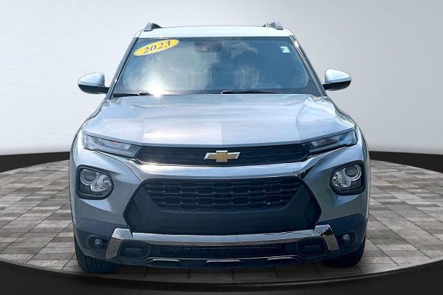 Used 2023 Chevrolet TrailBlazer ACTIV w/ Technology Package FWD image 3
